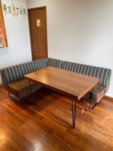 ソファーテーブル