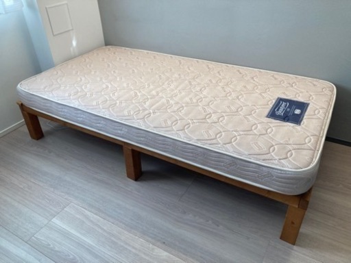 シモンズ マットレス&ベッドフレーム