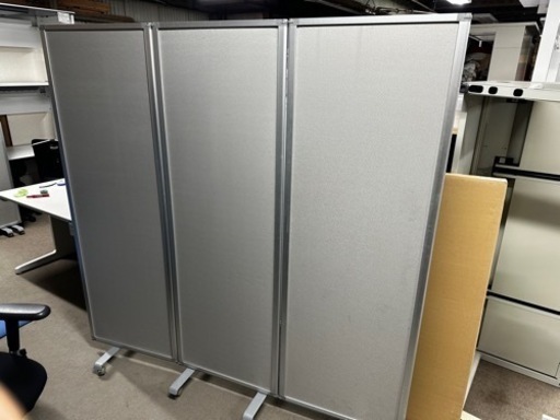 三つ折りパーテーション　幅1800 高さ1800