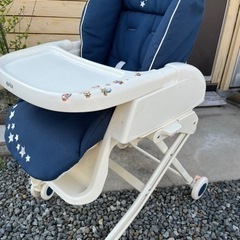 【ベビーカー、バギー、スイングハイローチェアの画像
