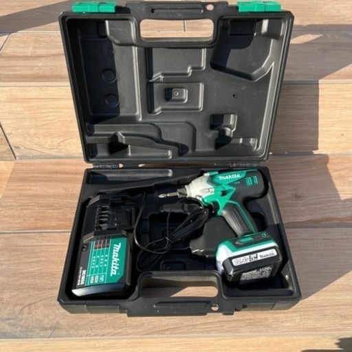 インパクトドライバー　マキタ　14.4V