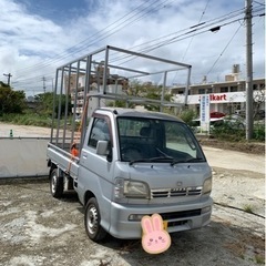キッチンカー荷台のBOXの骨組みです。