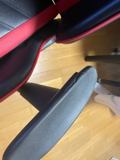 ゲーミングチェア　&  机セット【決まりました】
