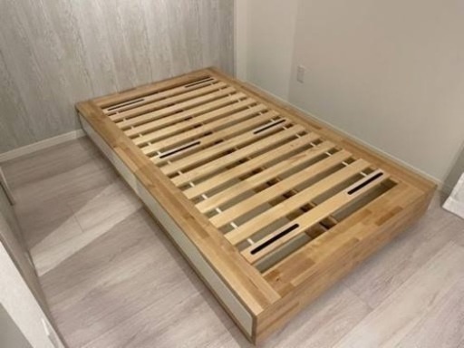 IKEA セミダブルベッドフレームMANDAL