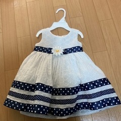 ベビードレス　6-9M   一歳頃まで着れました
