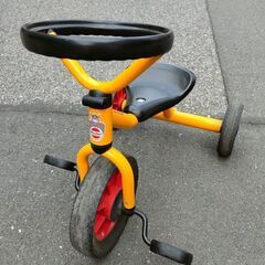 ボーネルンド ペリカンデザイン 三輪車 丸ハンドル 黄色