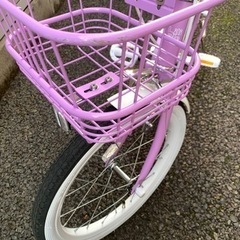 極美品　子供用自転車　18インチ　パープルの画像