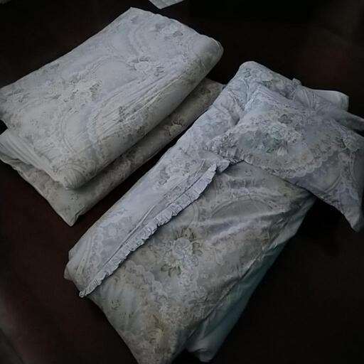 敷布団・掛け布団・毛布2枚・枕 4点セット（布団の西川）