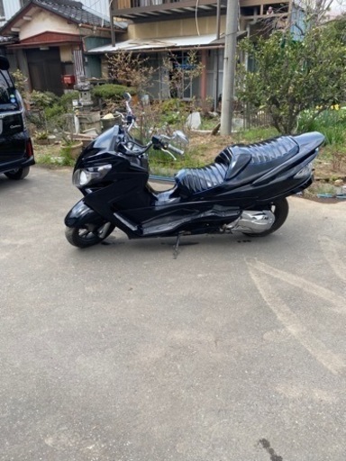 ビックスクーター　スズキ　スカイウェイブ250