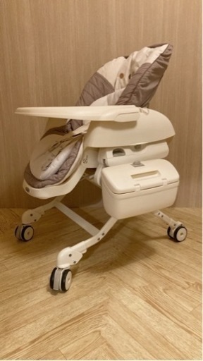 コンビ ネムリラ AUTO SWING エッグショック BE ココアブラウン