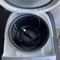 炊飯器の画像
