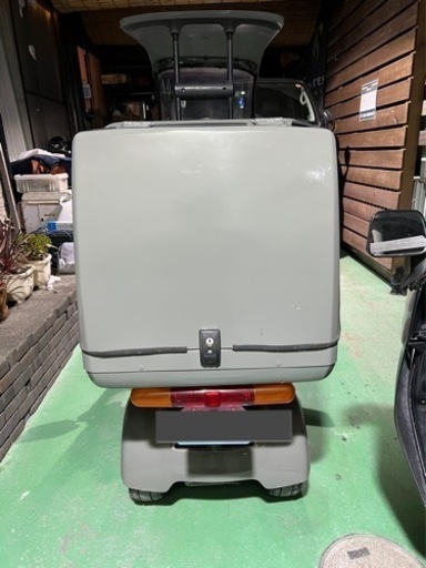 デリバリーボックス　ジャイロキャノピー