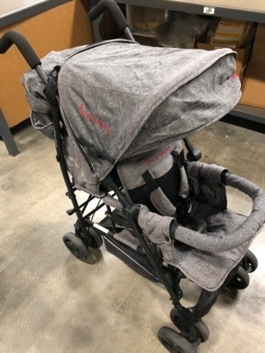 キンダーワゴン　DUOシティHOP 二人乗り ベビーカー