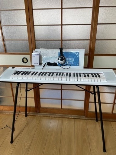 2020年製　美品　YAMAHA　piaggero　NP-12WH　61鍵　電子ピアノ