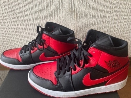NIKE AIR JORDAN 1 MID【最終値下】