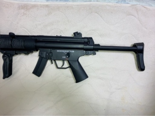 電動ガン H&K MP5SD6 アタッチメント装備付き