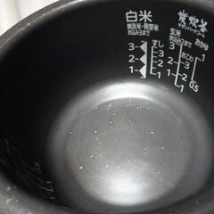 惜しく炊けました！三菱　IH3合炊飯器　中古の画像