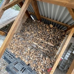 薪　良く乾いてます。
