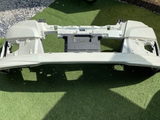 e52エルグランド後期ライダーリップ付きフロントバンパー