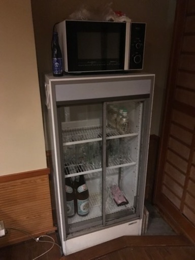 冷蔵ショーケース2