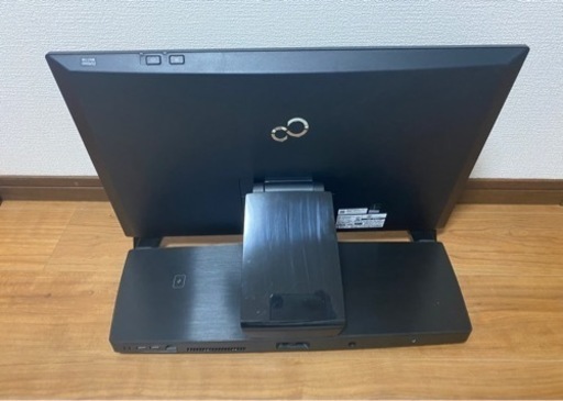 富士通デスクトップPC (ESPRIMO WH77/M)