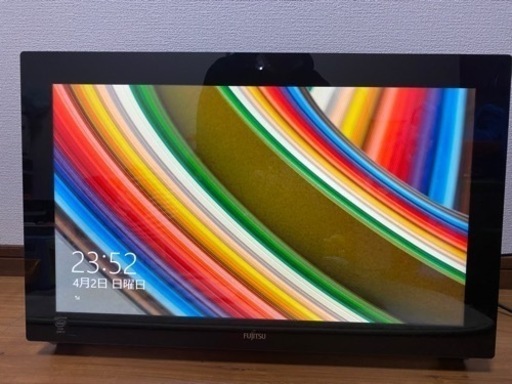 富士通デスクトップPC (ESPRIMO WH77/M)