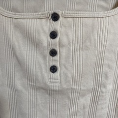 タンクトップ GUの画像