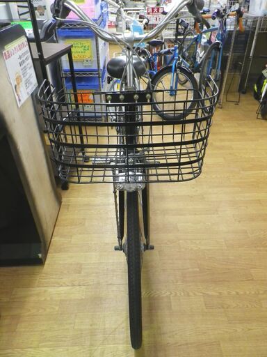 26インチ 自転車 シティサイクル 6段変速 オートライト カゴ・荷台・鍵付き ブラック Festivo 西岡店