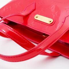 ヴィトン ヴェルニ ウィルシャーPM ハンドバッグ レッドの画像