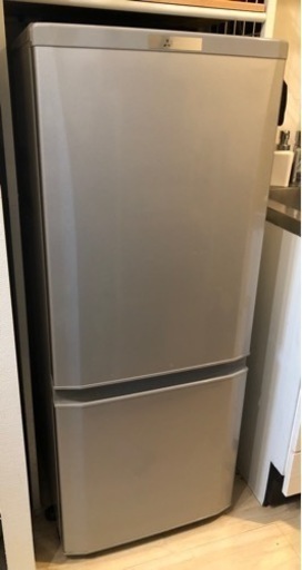 【引取り限定】冷蔵庫146L   必要あればラック付き