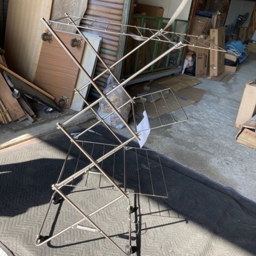 タワー型　室内物干し　折りたたみ