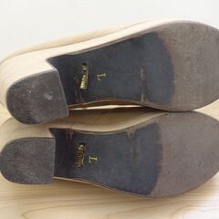 【No.31】MAJESTIC LEGON ストラップ付パンプス ベージュ L(約24.0～25.0cm)の画像
