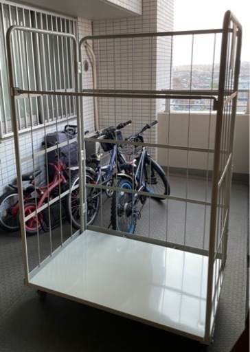 カゴ台車