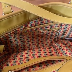 Desigualバッグの画像