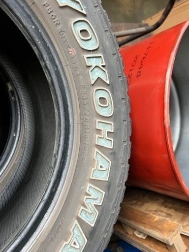 ヨコハマ　ジオランダー　235/70r16 デリカで使用