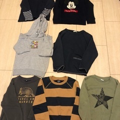 トレーナーなど　1点300円