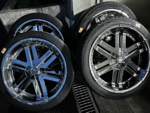 アメ車用6穴22インチホイール