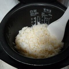 惜しく炊けました！三菱　IH3合炊飯器　中古の画像