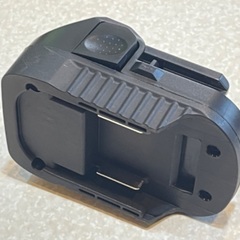 マキタ14.4/18vバッテリーをHITACHI/ hikoki電動工具につかう変換アダプターの画像