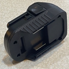 マキタ14.4/18vバッテリーをHITACHI/ hikoki電動工具につかう変換アダプターの画像