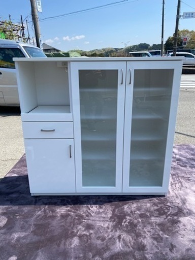 今週限定値引ポッキリ 人気のホワイト食器棚(重いですヨ！)