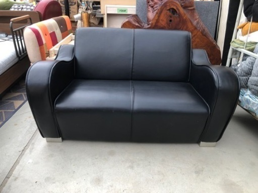2人掛けレザーソファ ブラック 状態良好品❗️横幅123cm奥行78cm高さ70cm