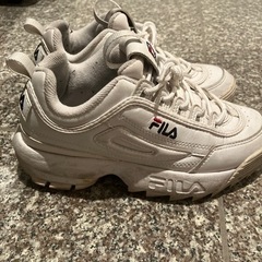 FILA スニーカー　23センチの画像