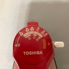 アイロン台・古いアイロンですがセットです。TOSHIBAのアイロンは古いです。の画像