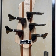 YAMAHA trbx305 五弦ベースの画像