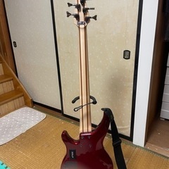 YAMAHA trbx305 五弦ベースの画像