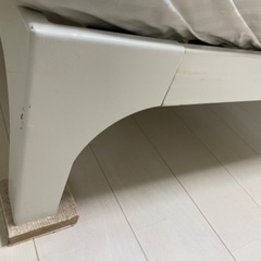 セミダブルベッドフレームの画像