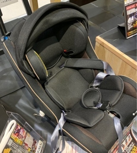 新品未使用チャイルドシート