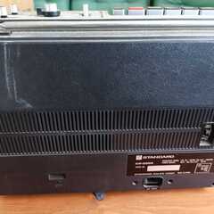 昔のラジカセの画像