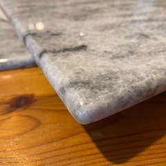 【お譲り先が決まりました】大理石のまな板、クッキングボード　の画像